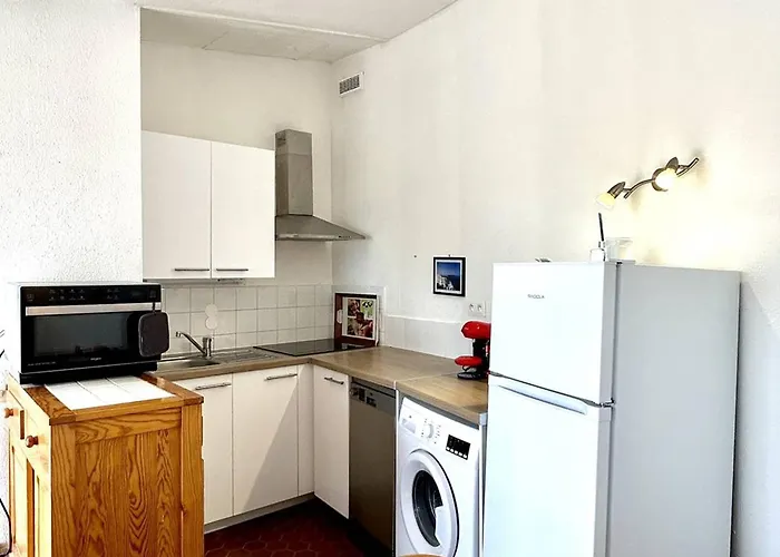 Casa de Férias Maison Cosy à 100m De La Avec Terrasse Et Jardin - - Fr-1-529-284 *