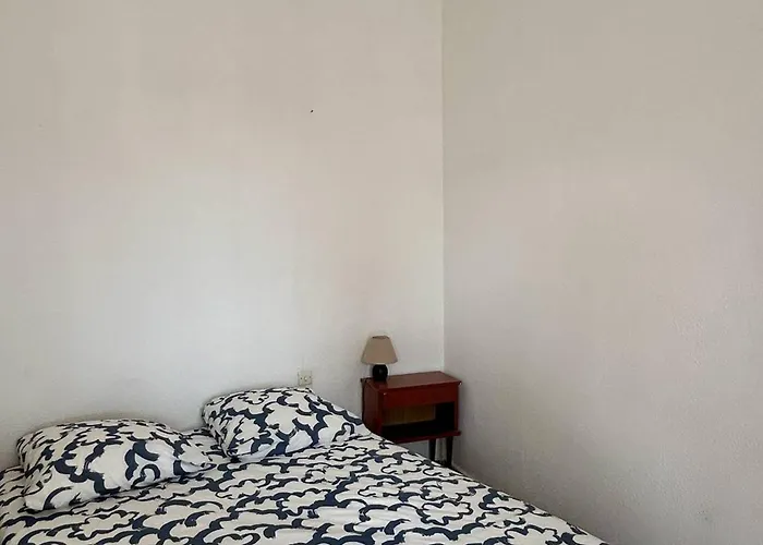 Maison Cosy à 100m De La Avec Terrasse Et Jardin - - Fr-1-529-284